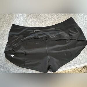 Black size 8 Lululemon shorts